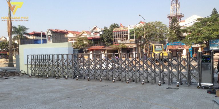 Lắp cổng xếp inox cho Ngân hàng BIDV CN Hải Dương