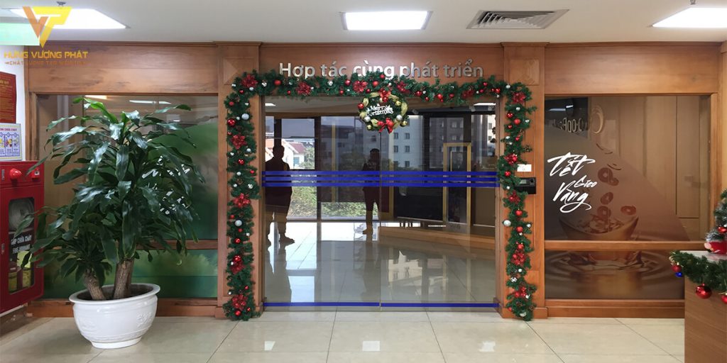 Lắp cửa trượt ra vào cho Tòa nhà văn phòng 52 Nguyễn Thị Định